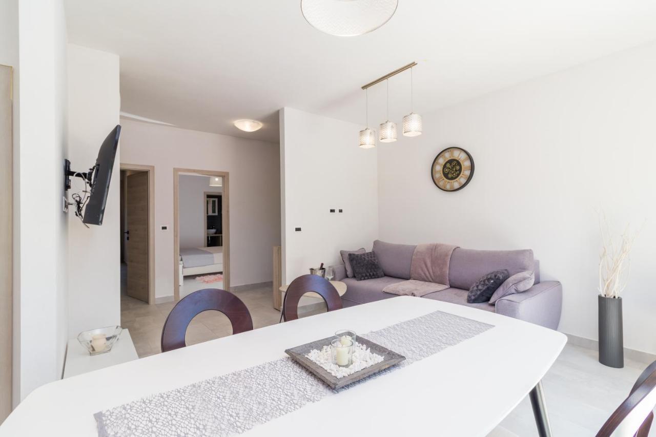 Apartmani Noa I Natali Kaldanija Exteriér fotografie